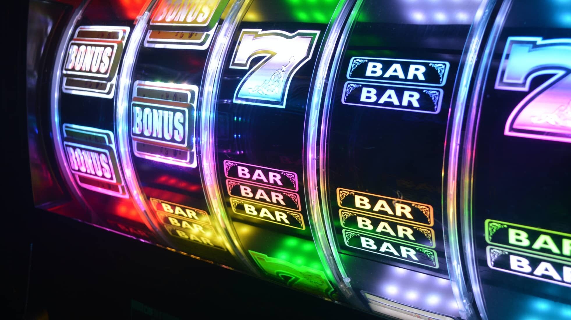 Cost-free Casino Games & On The Internet Slots