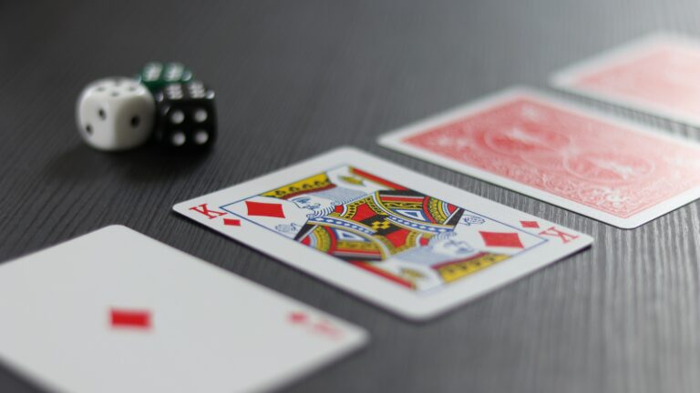바카라 승률(Baccarat Win Rate): 게임 단계별 확률 분포와 정의
