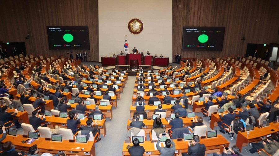 비상계엄령 발표로 해외 각국 정부는 한국 여행 자제 촉구