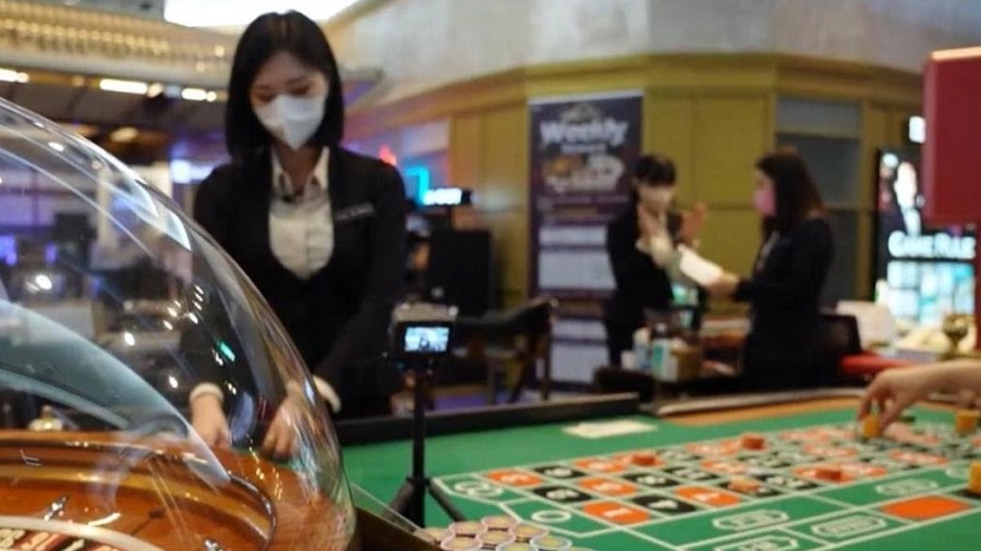 잇따른 실적 축포에도 불구, 만성적인 딜러 부족에 시달리는 카지노 업계