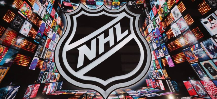 NHL, 토토사이트 광고로 뒤덮여