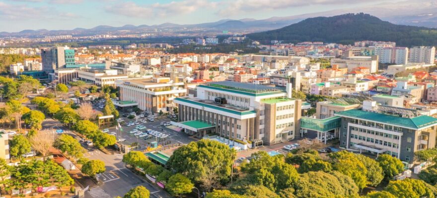 제주 카지노 매출 40% 급증…2030 젊은 층 절반 넘어선 역대급 호황