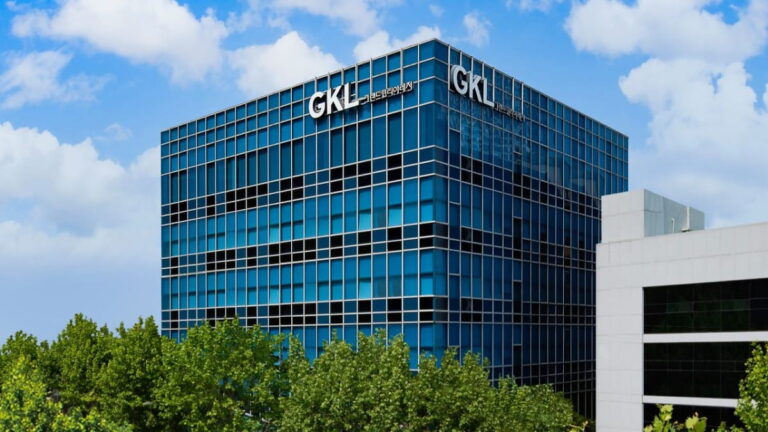 GKL 잇단 악재…직원 불법촬영 입건부터 입장객 부풀리기 의혹까지