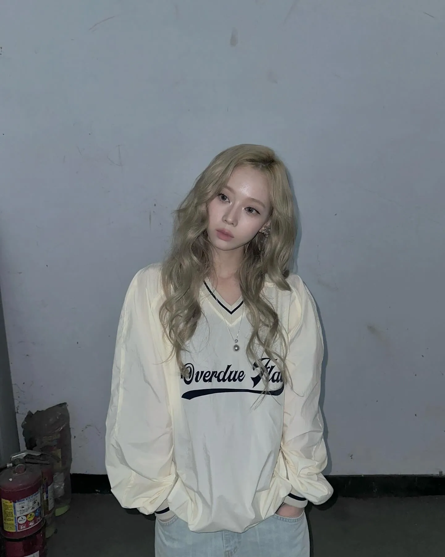 에스파 윈터 비 오는 날 주차장