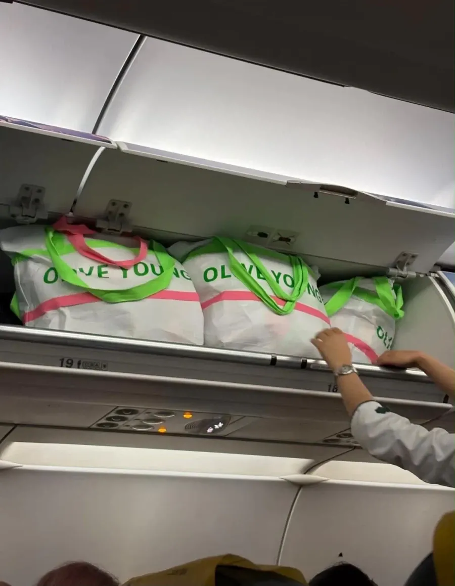 올리브영 인기 체감 짤.jpg 공항 접수했네