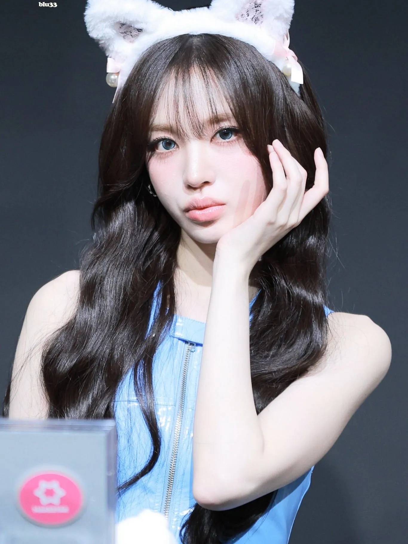 IVE 리즈 고양이 귀 머리띠 하고 팬싸 왔네